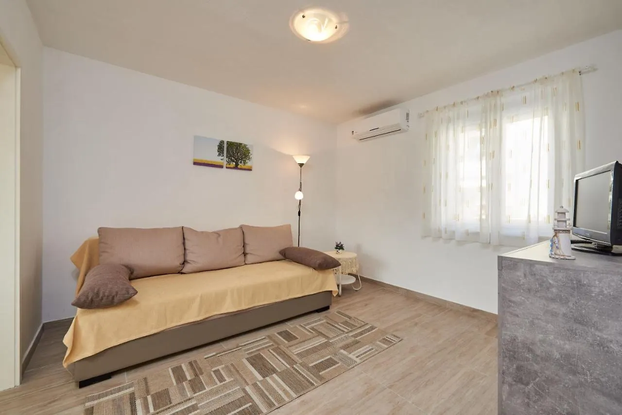 House Dvor Villa Seget Vranjica Holiday home